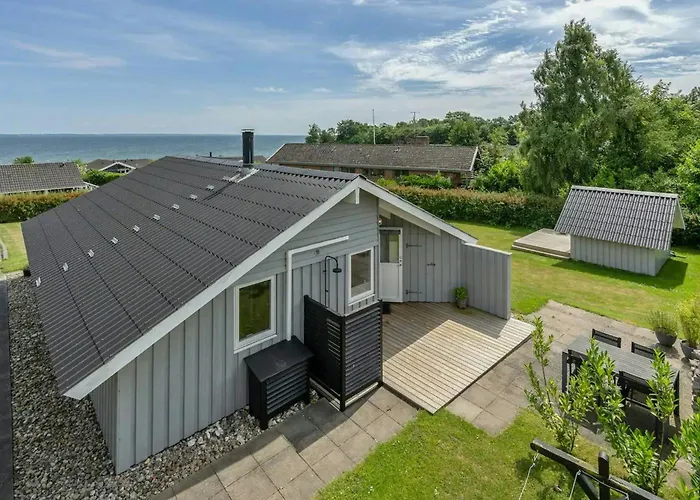 Bright House With Sea View And A Hot Tub On Als * Sarup